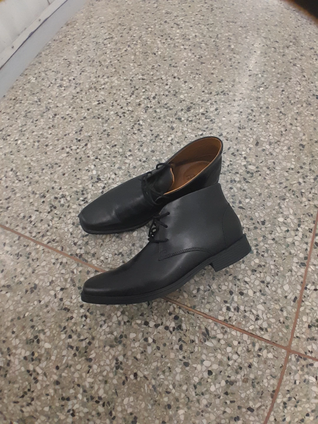 Black Leather  Original Clark's Men's Size 10.5