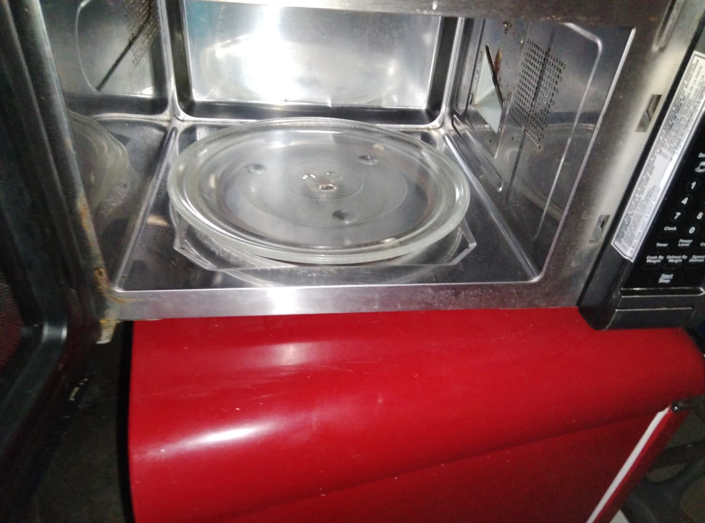 Danby Microwave Oven - photo 2