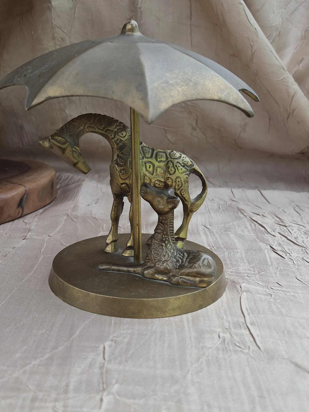 Beautiful Vintage Solid Brass Mom & Baby Giraffes Under Umbrella