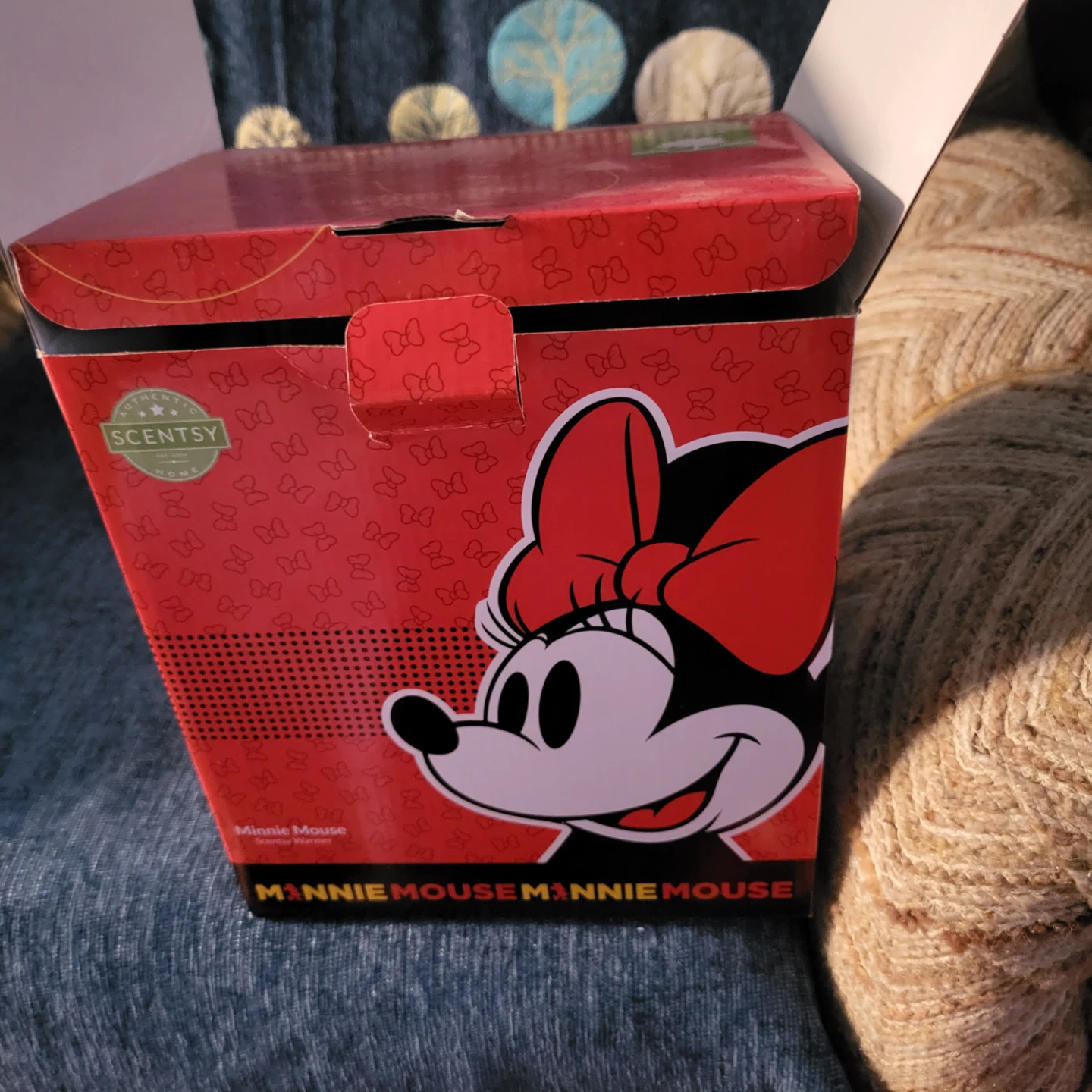 Scentsy Minnie Mouse Warmer - photo 2
