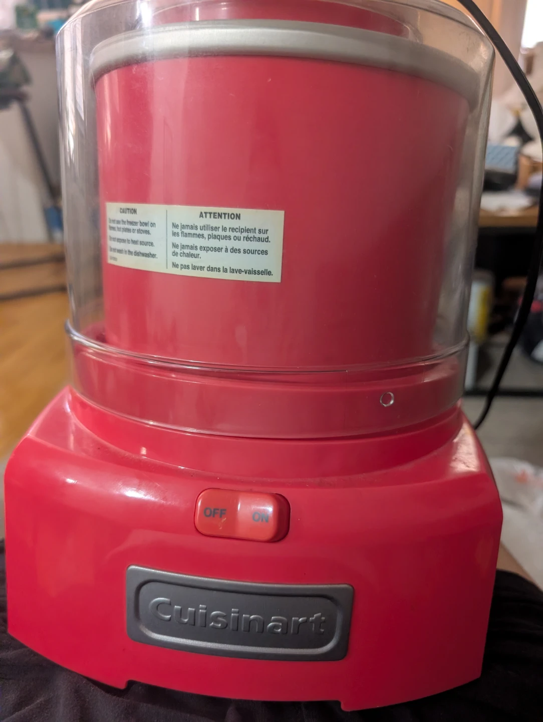 Red Cuisinart 1 1/2 QT ice cream maker - photo 2