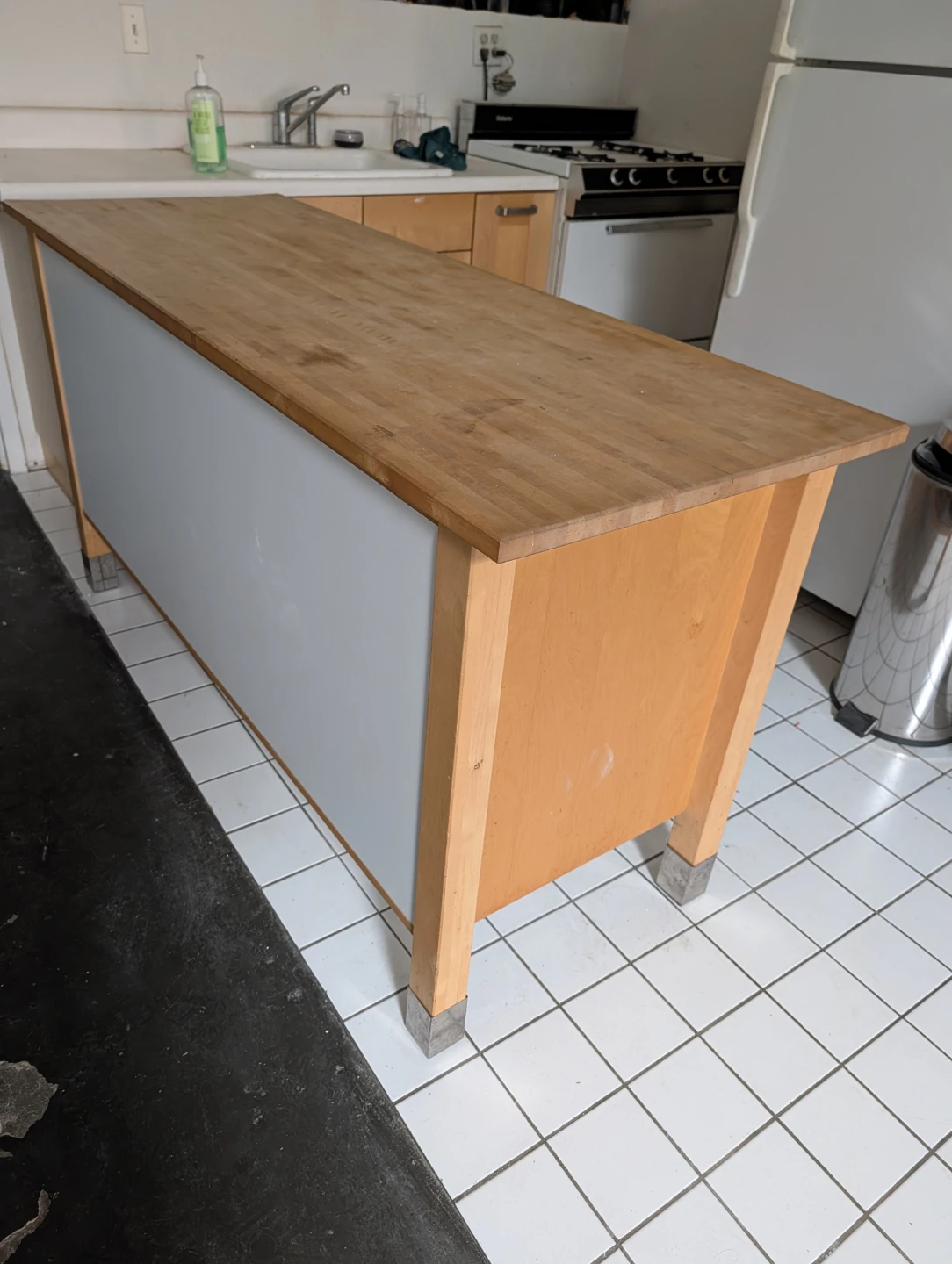 Kitchen Islands - photo 3