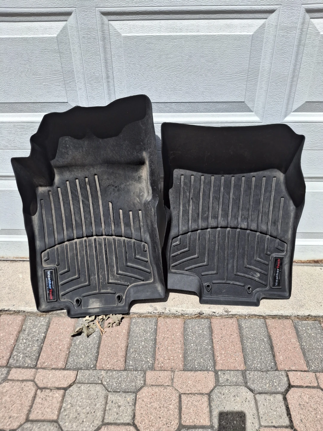 Nissan Rouge weather tech front mats