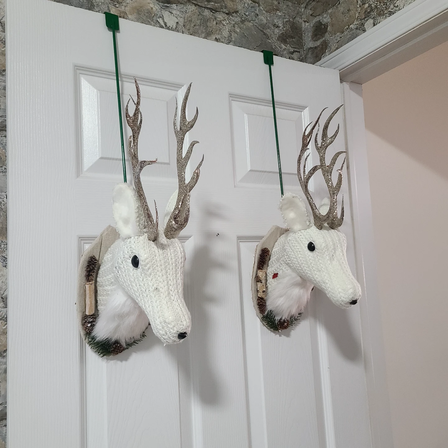 Set of 2 White Knit Deer Head Christmas Wall Hangings