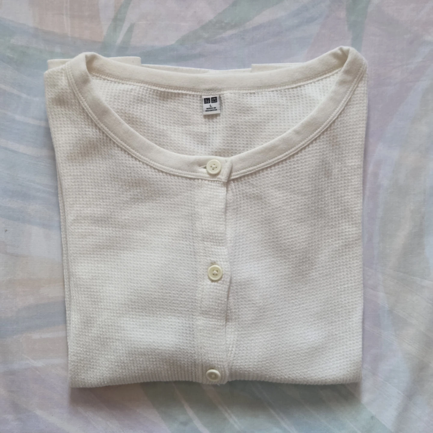 Uniqlo White Waffle Crew Neck Cardigan