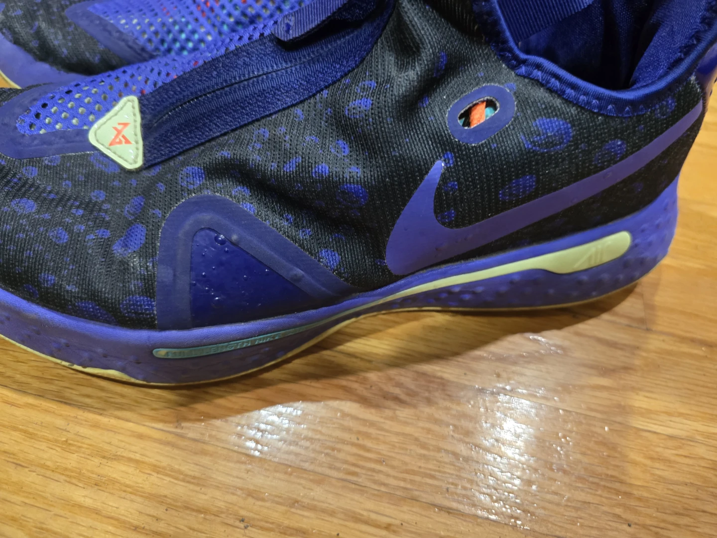 Nike Athletic Shoe - photo 3