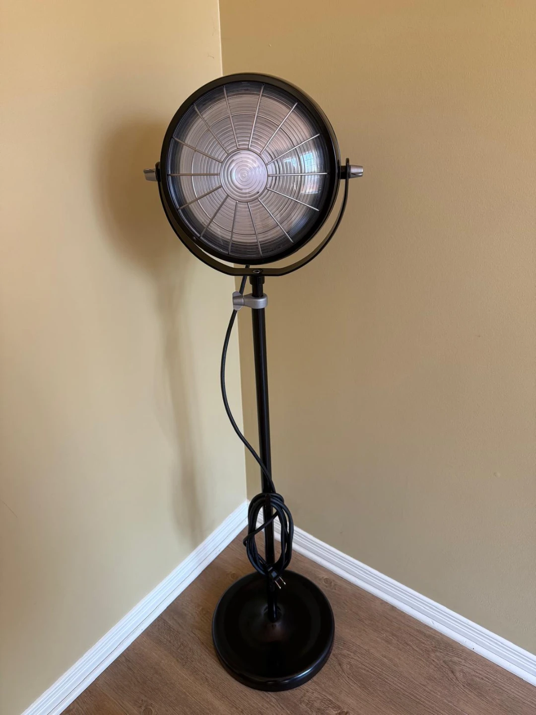 Vintage Spotlight Floor Lamp - photo 5