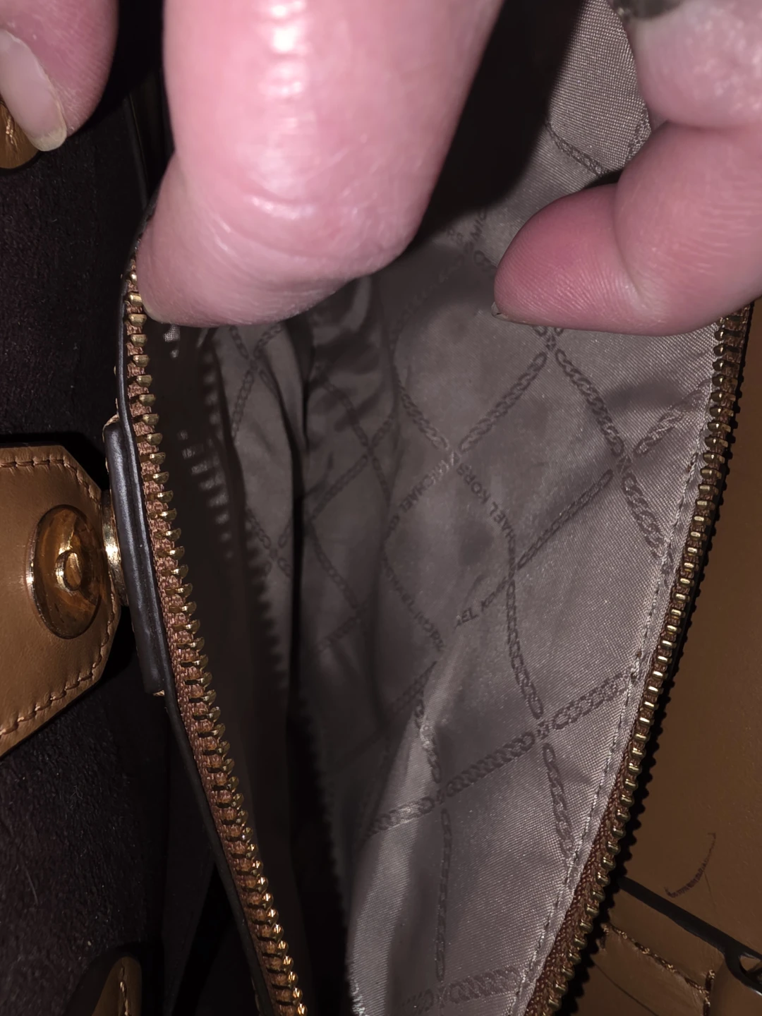 Michael Kors Medium Brown Signature Satchel Handbag - photo 4