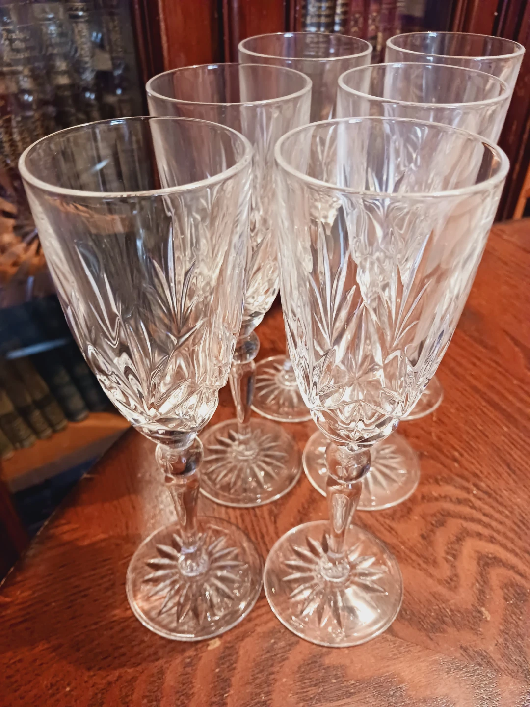 Set of 6 × Gorgeous Crystal Wine/ Champagne Glasses - photo 2