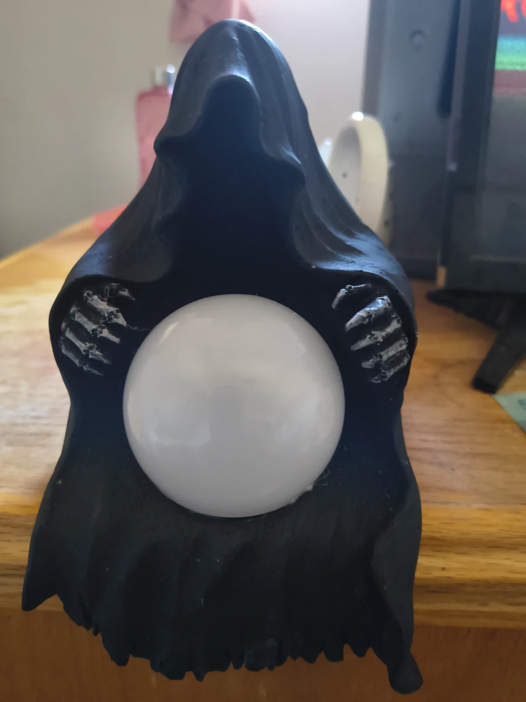 HALLOWEEN Grim Reaper Orb Holder Figurine - photo 3