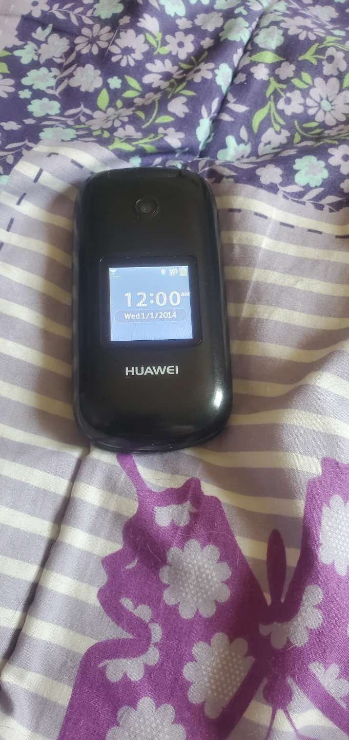 HUAWEI Flip Phone - photo 2