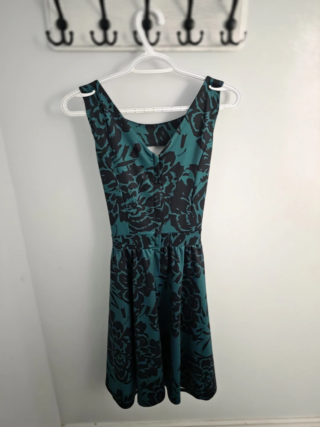 Green Garden Dress (Size Large)
