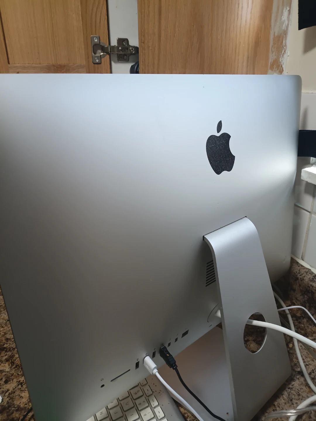 Apple iMac Desktop Computer 2014 - photo 2