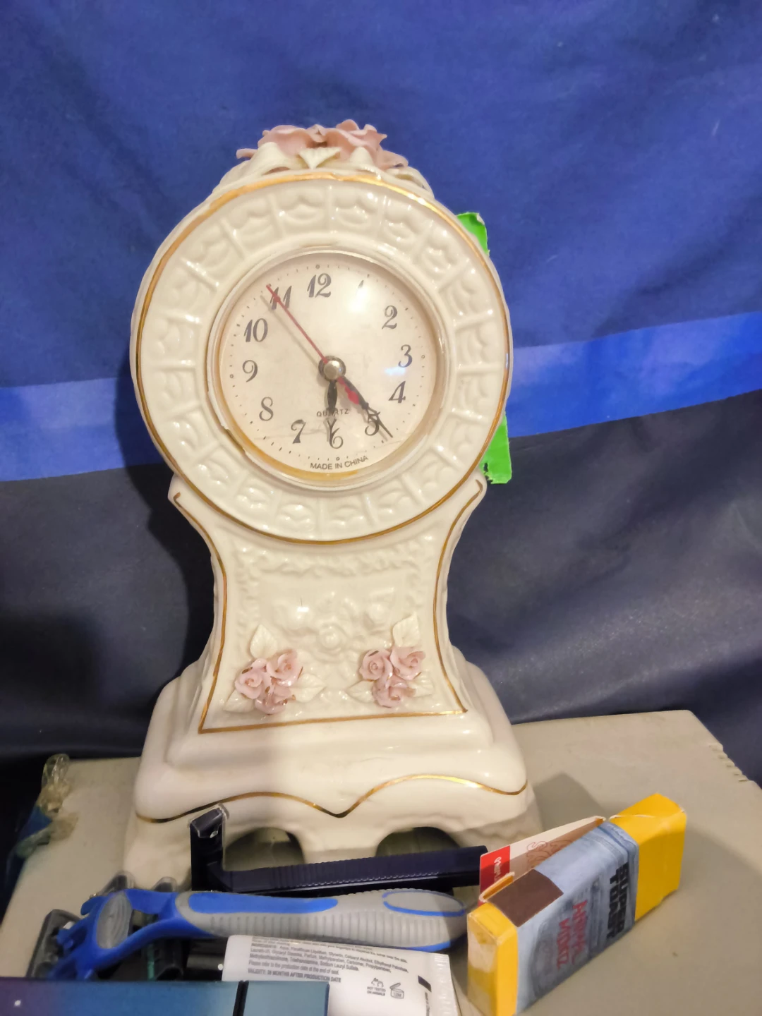 Decorative Quartz Mantel Clock
