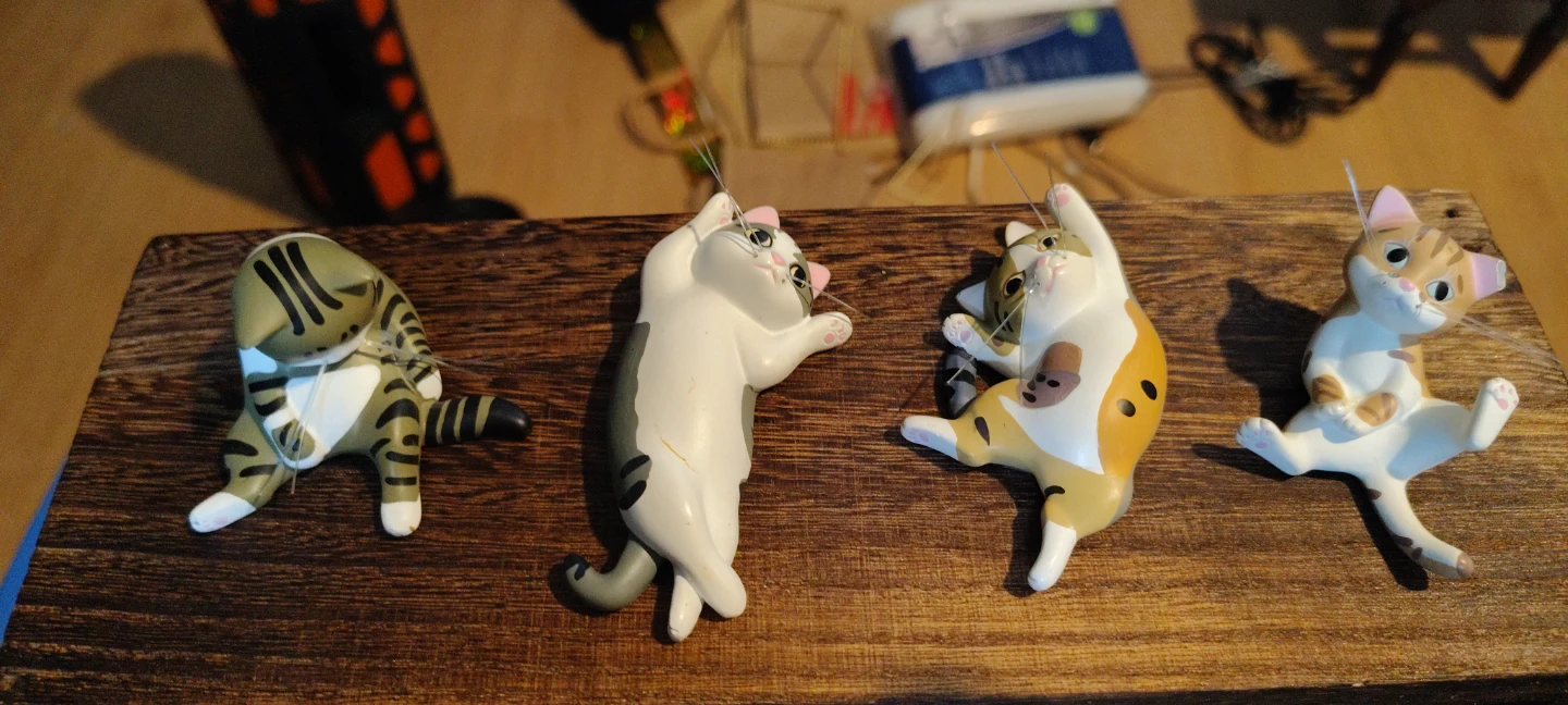 Ceramic precision made cats - photo 2