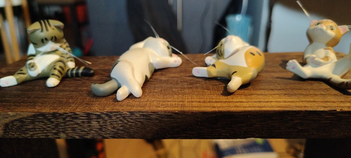 Ceramic precision made cats - photo 3