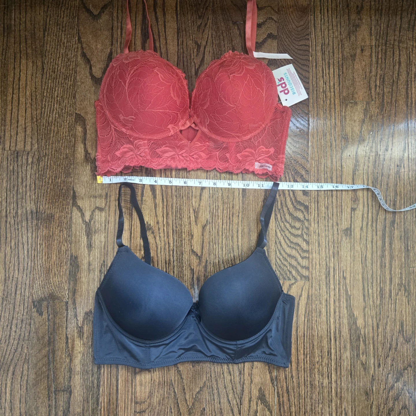 Daisy Fuentes bras set of  2