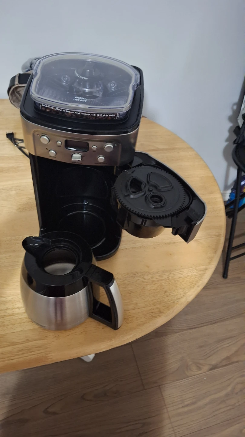 Cuisinart Fully Automatic Burr Grind and Brew Coffee Maker - photo 4