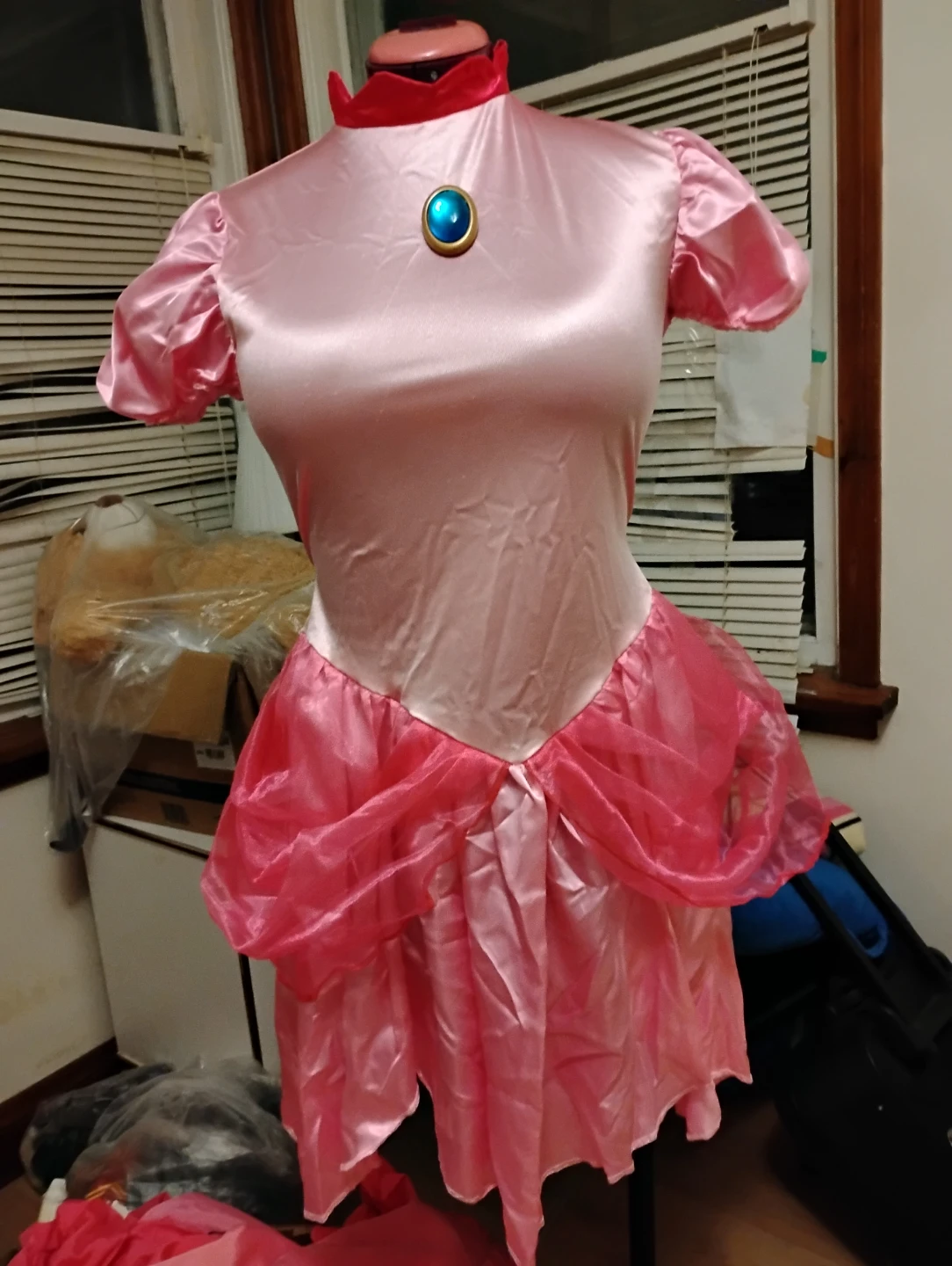 Super Mario Princess Peach Costume with Accessories