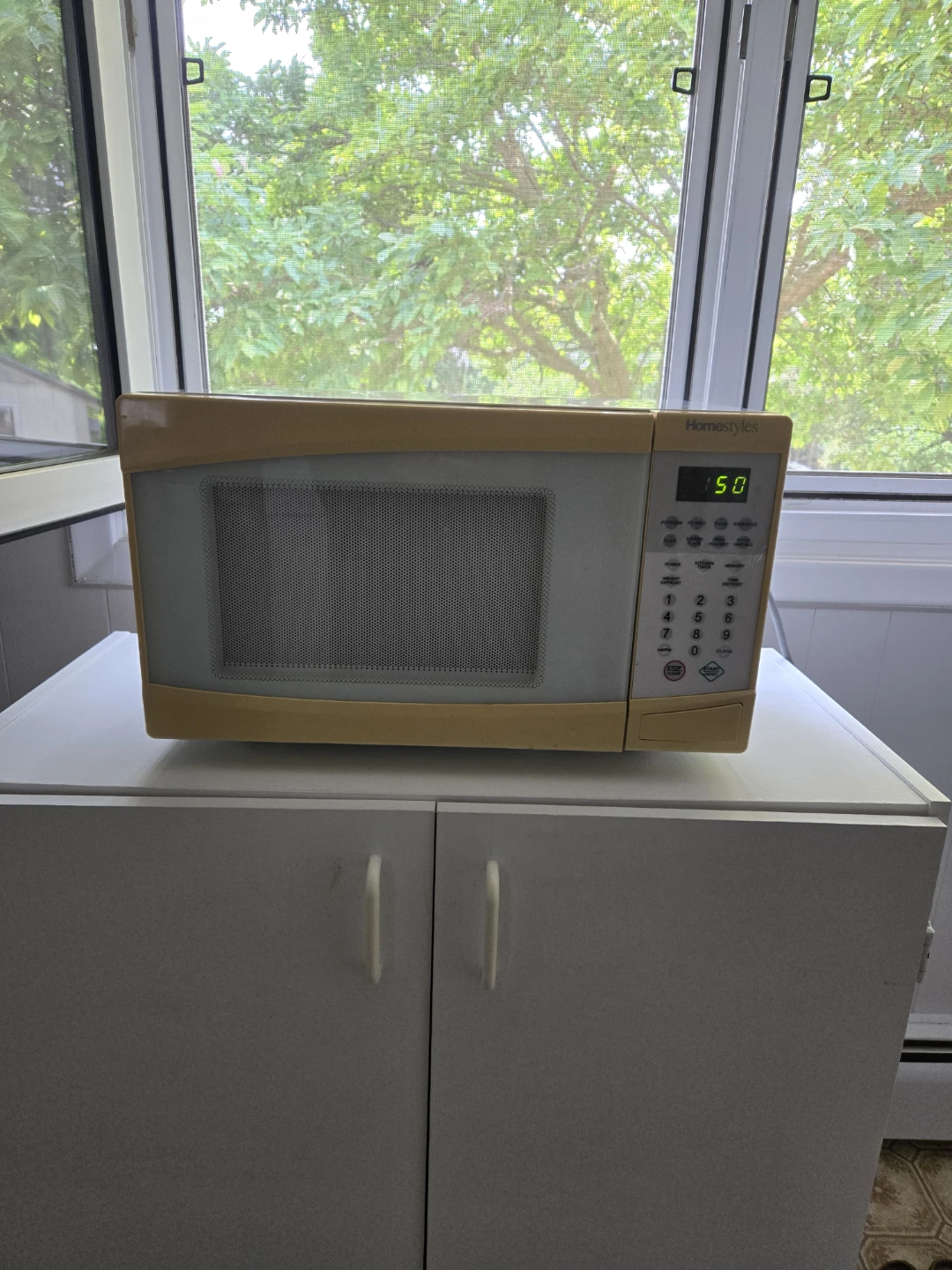 Homestyles Microwave