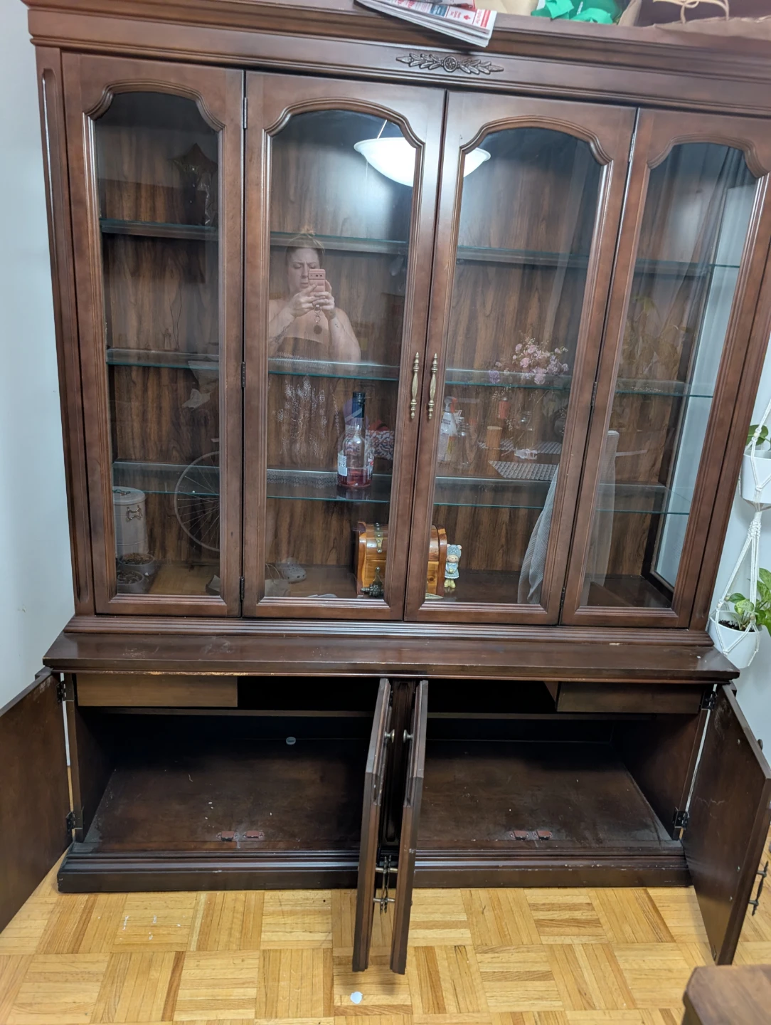 China cabinet - photo 3