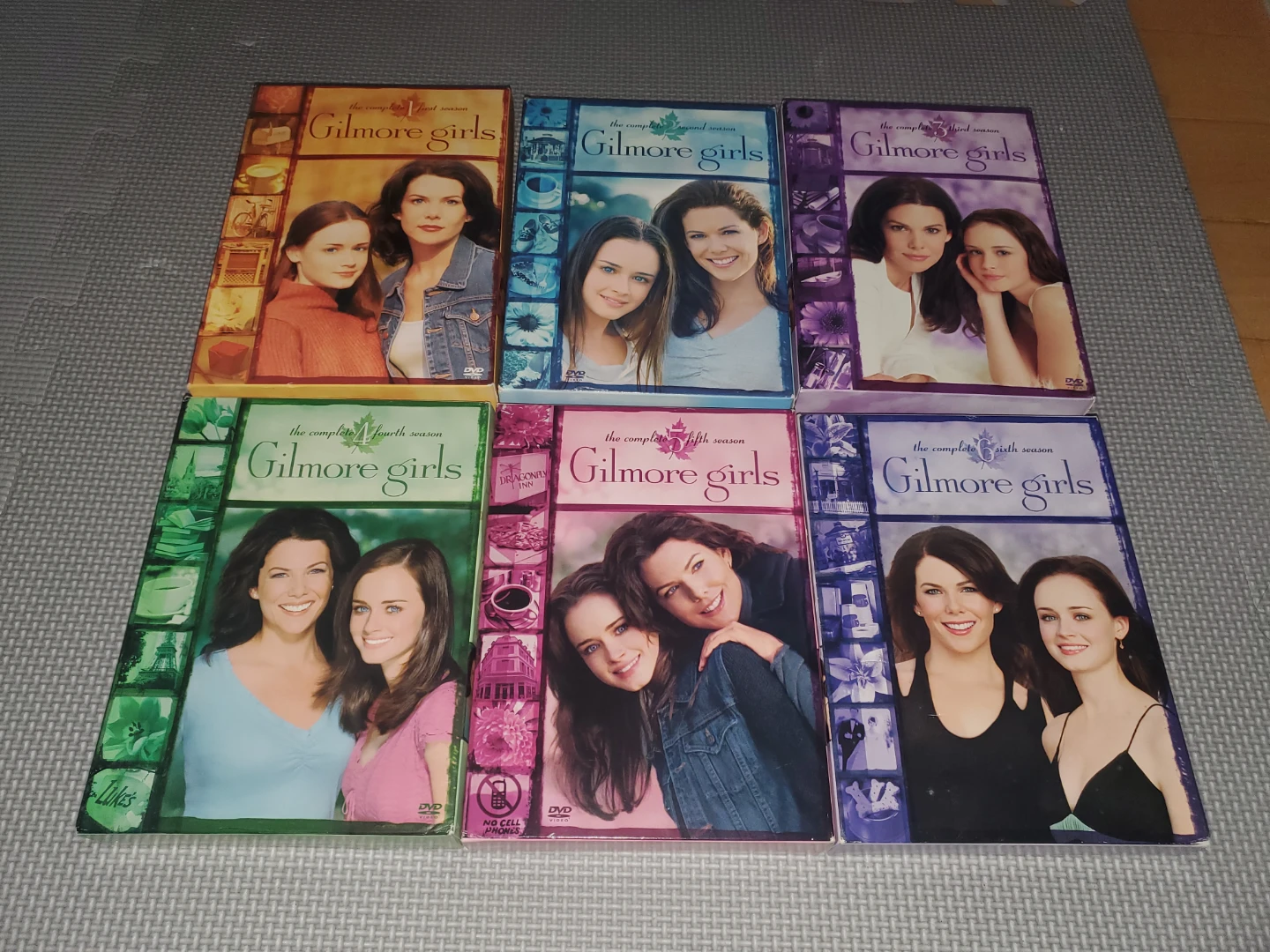 ($10 each, or $50 for all 6 seasons) Gilmore Girls: Seasons 1-6 - photo 2