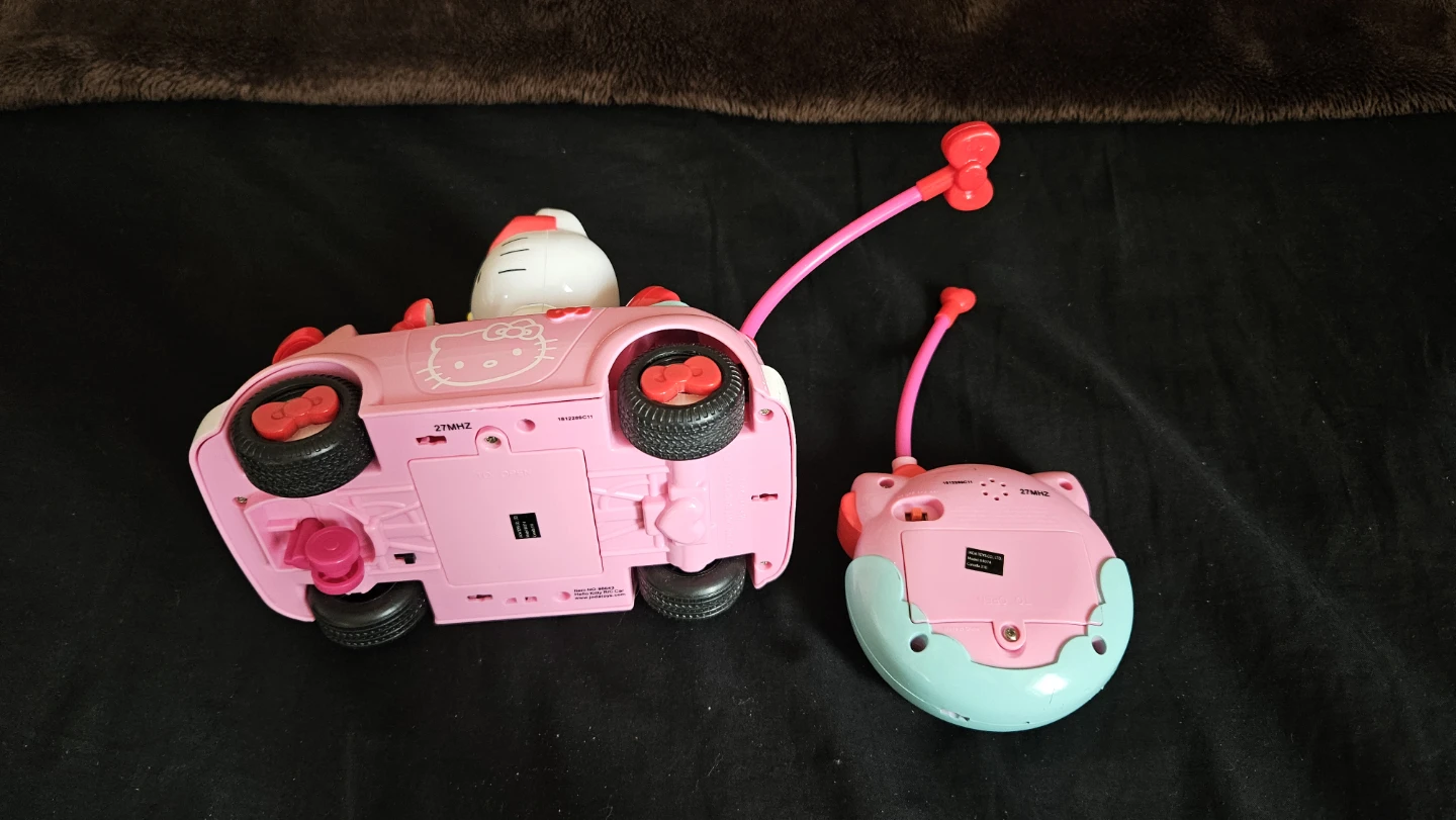 Hello Kitty RC Car and Remote - photo 2