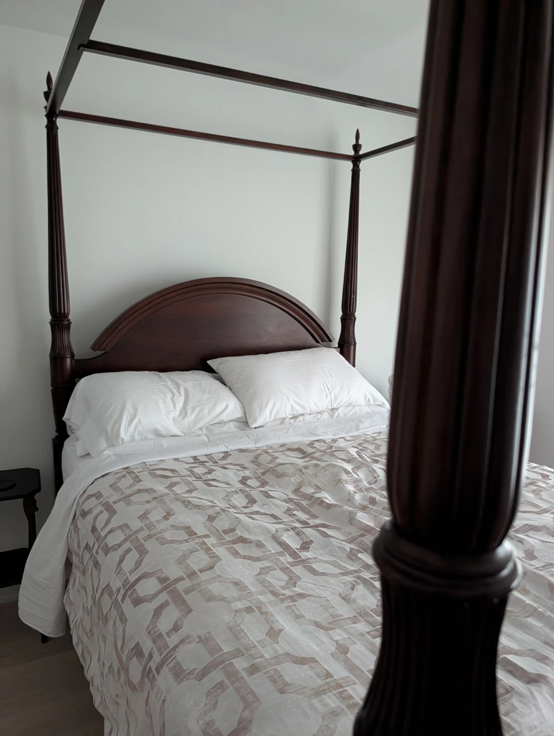 Wooden Four-Poster Canopy Bed Frame - Queen - photo 2