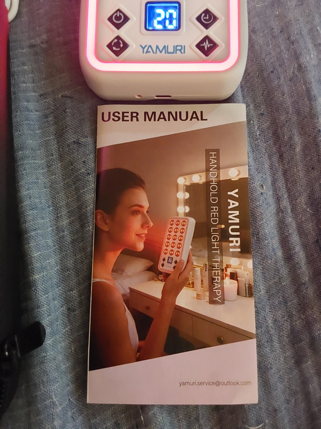 Handheld LED Red Light Therapy Device for Skincare - photo 3