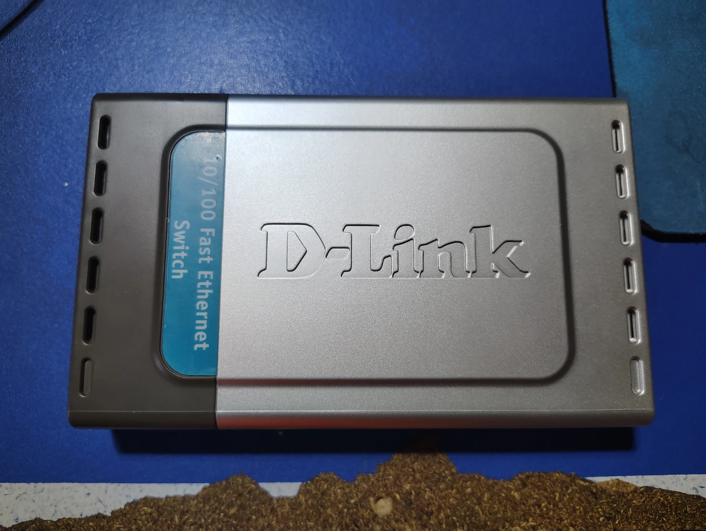 D-Link DSS-8+ 8-Port Fast Ethernet Switch