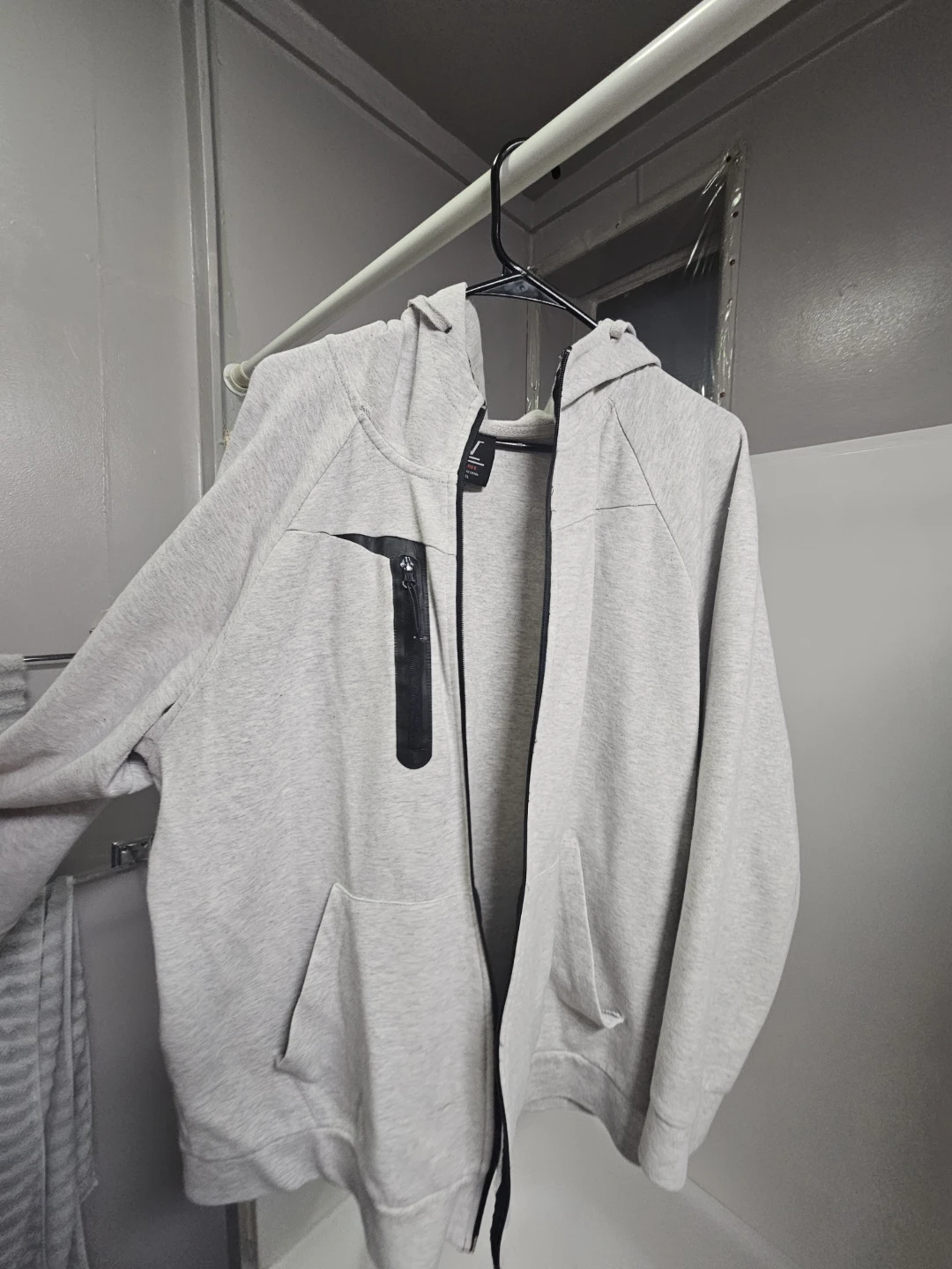 Verde Grey Zip-Up Hoodie