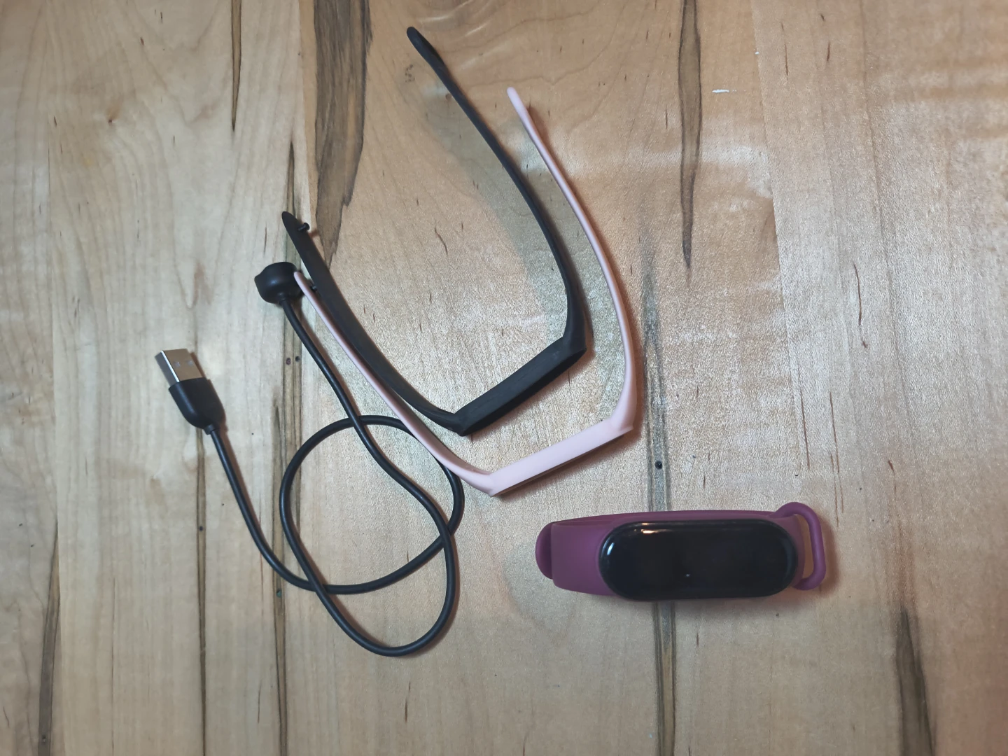 Activity Tracker with 2 Bands and Charger