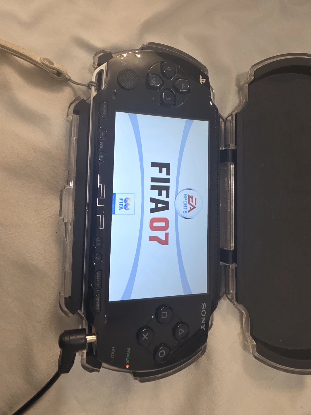 Sony PSP Handheld Console with FIFA 07 UMD - photo 5