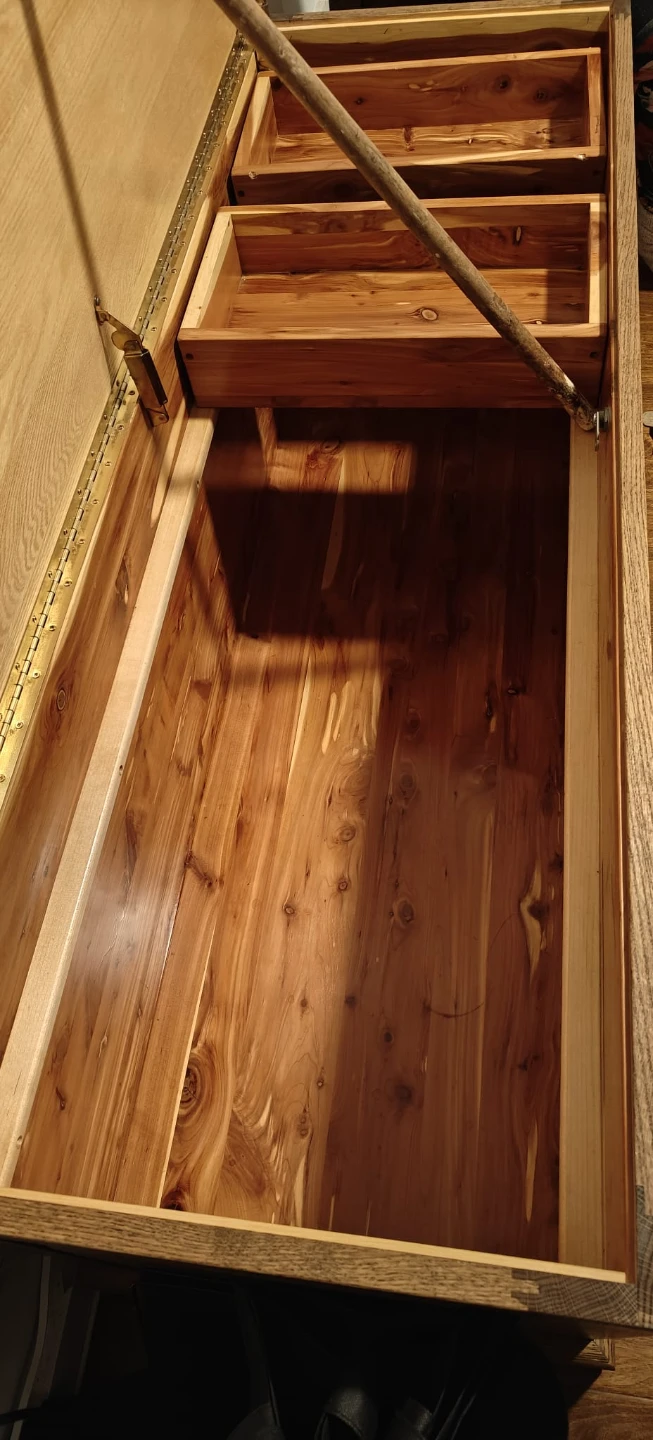 Wooden Cedar Lined Storage Chest Trunk - photo 5
