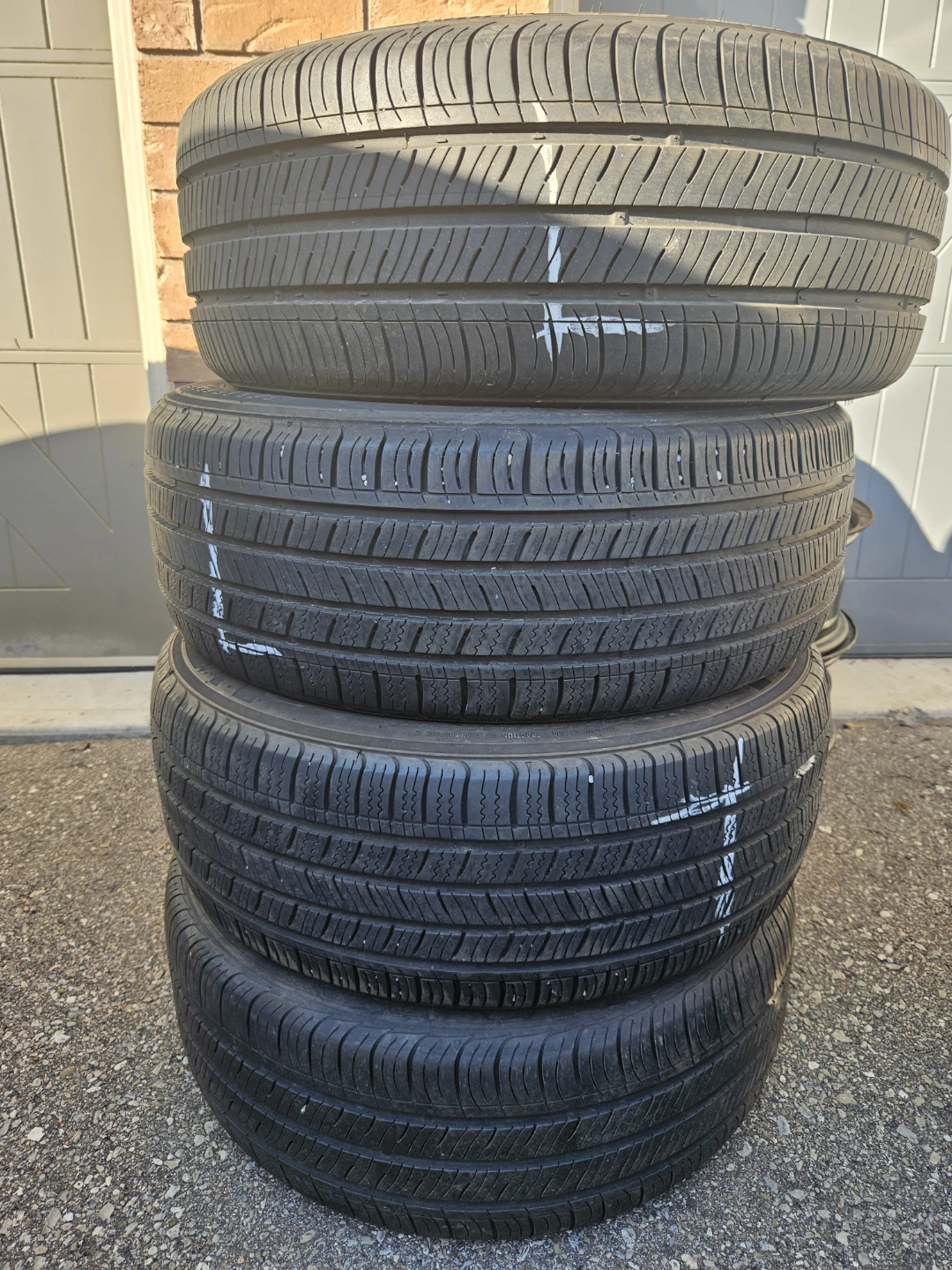 Kumho Solus 205/55R16 Tires (Set of 4)