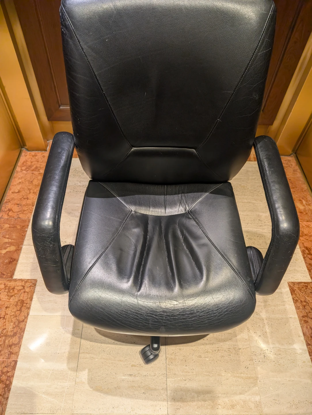 Black Leather Office Chair - photo 3