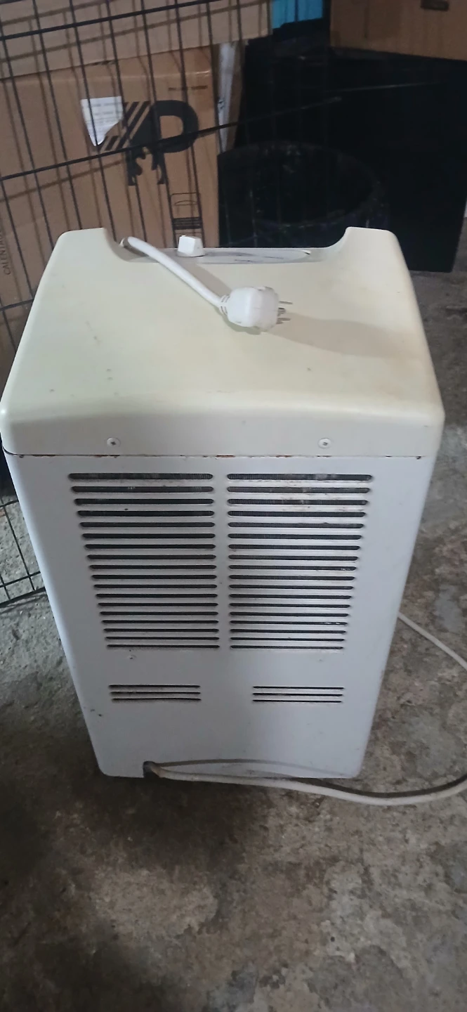 Whirlpool Dehumidifier - photo 4