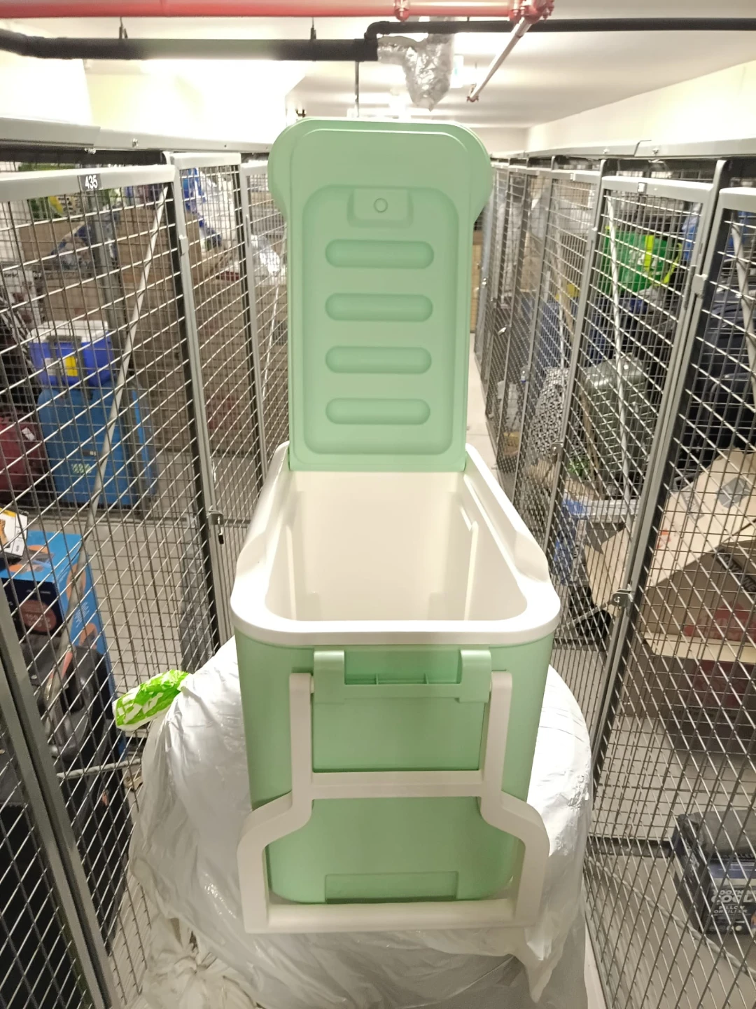Igloo Wheelie Cool 38 Quart Cooler - photo 3