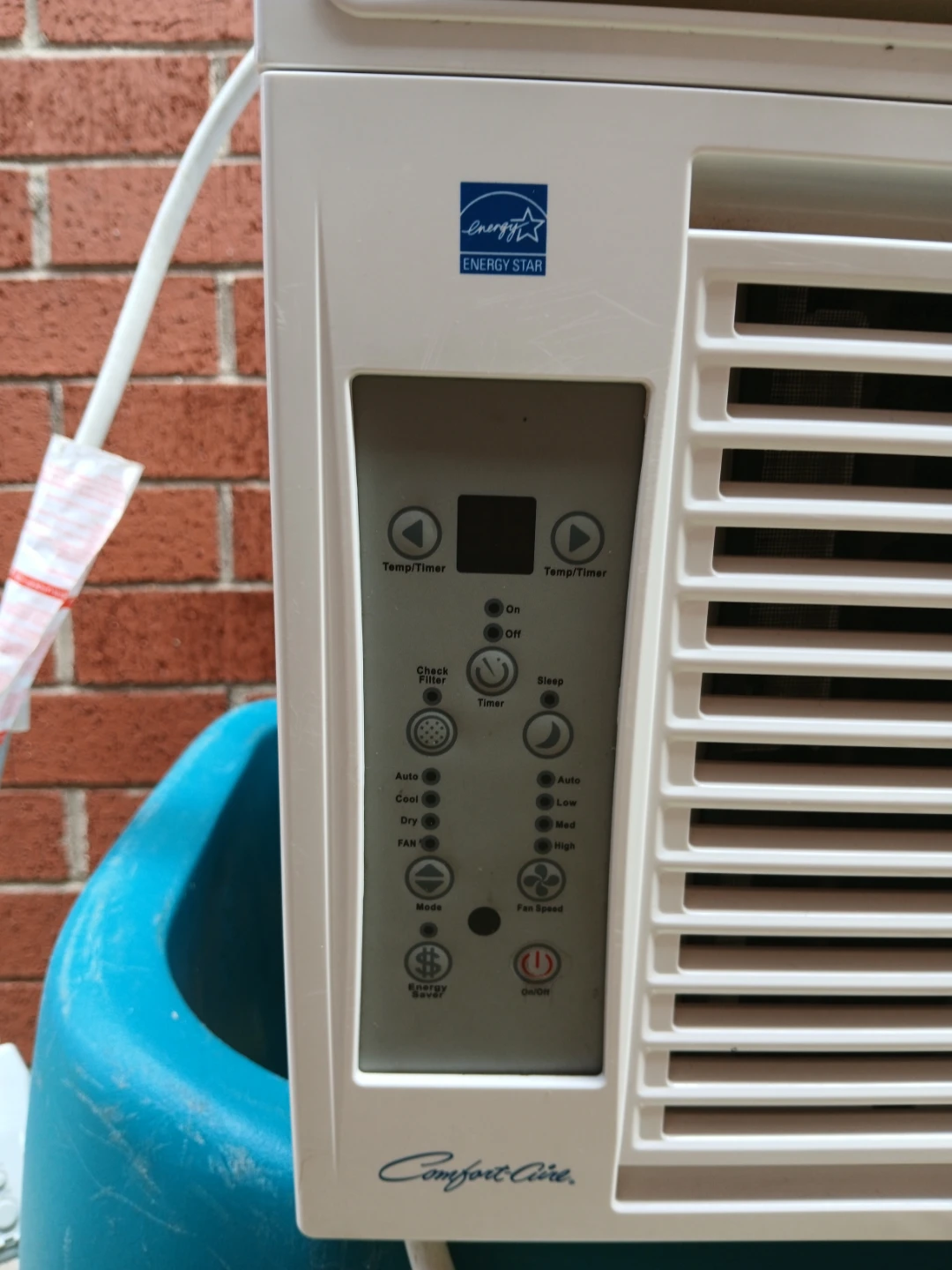 Comfort Aire Window Air Conditioner BTU 12000 - photo 4