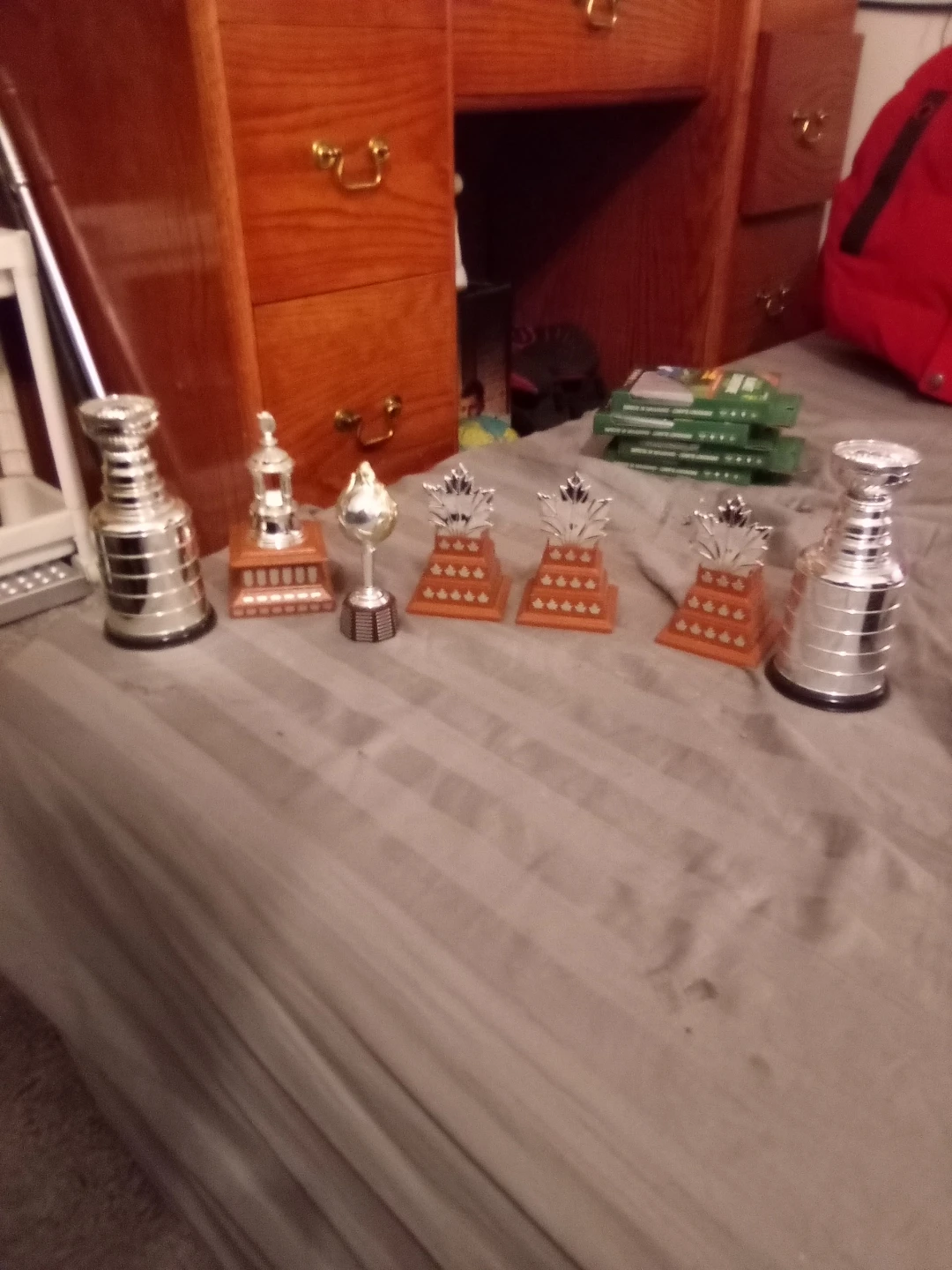 Lot of 4 Trophies - photo 2