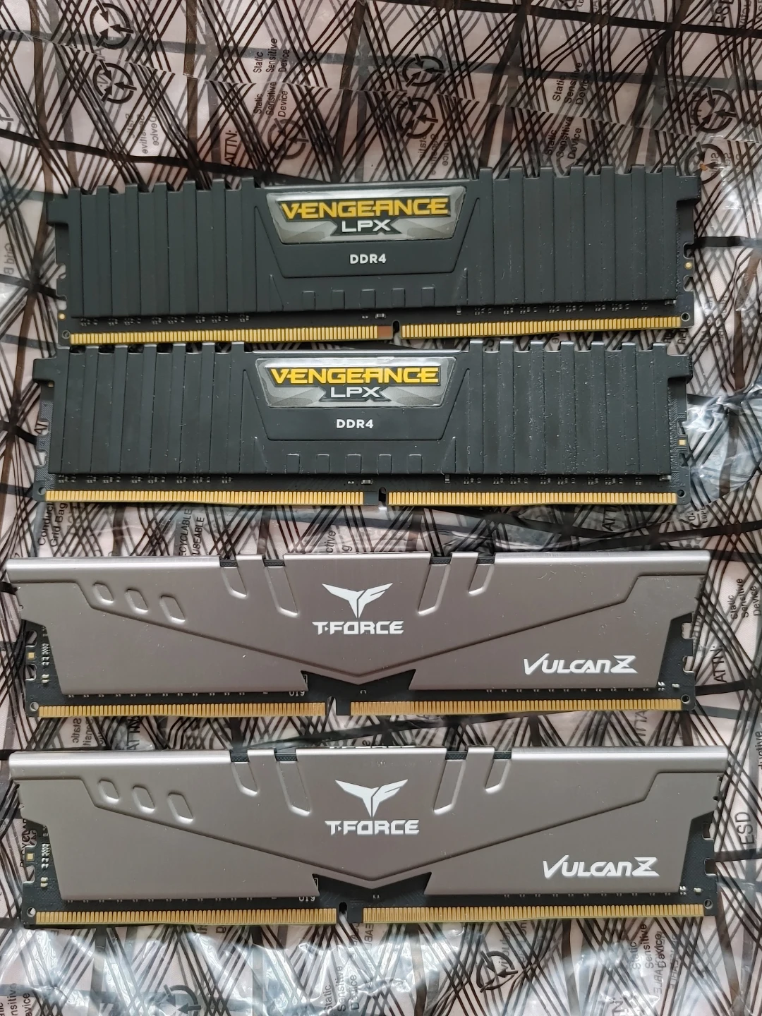 4X 8GB DDR4 3000mhz Desktop RAM - photo 2
