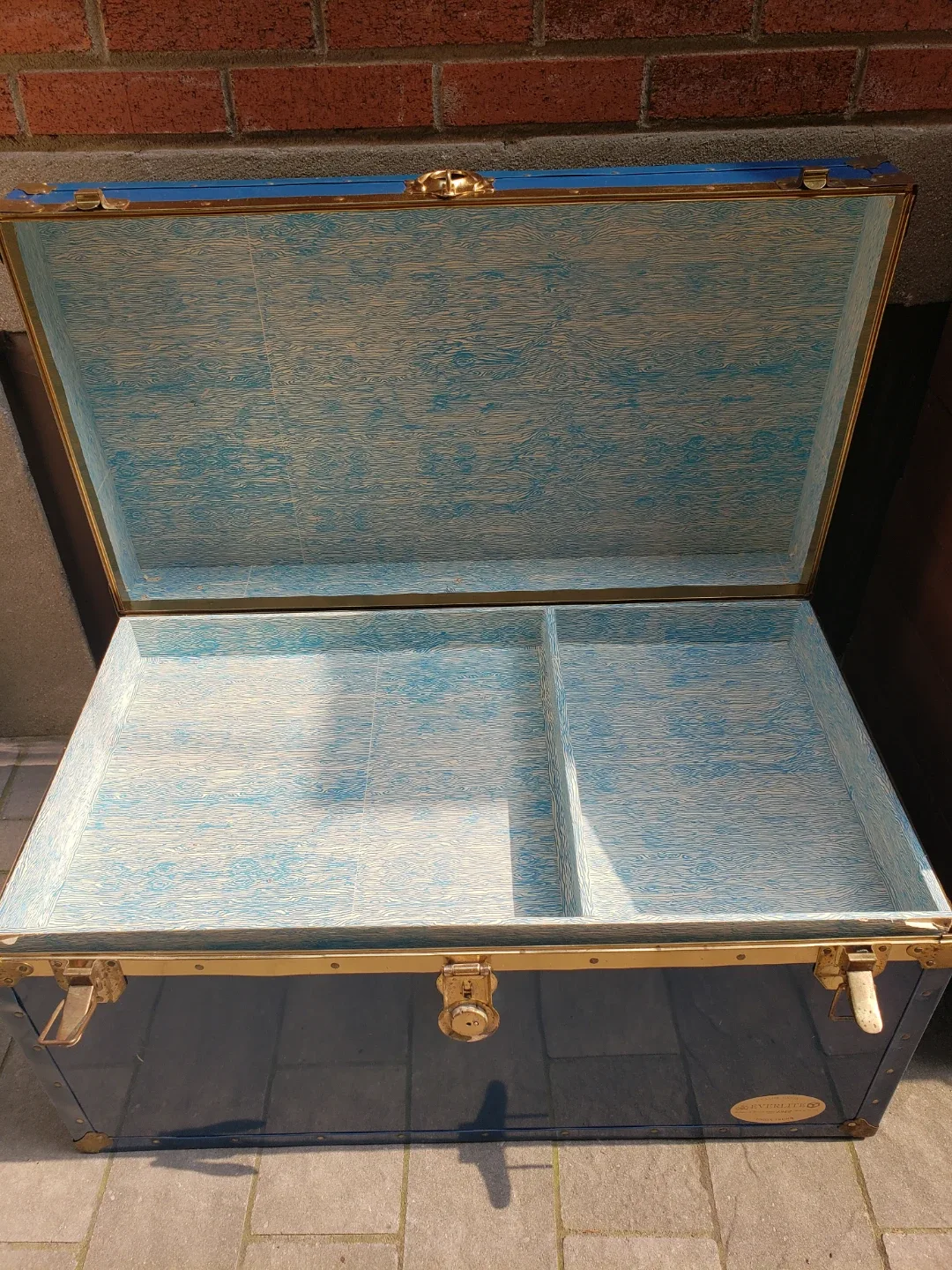 Vintage Blue Vanity Trunk - photo 2