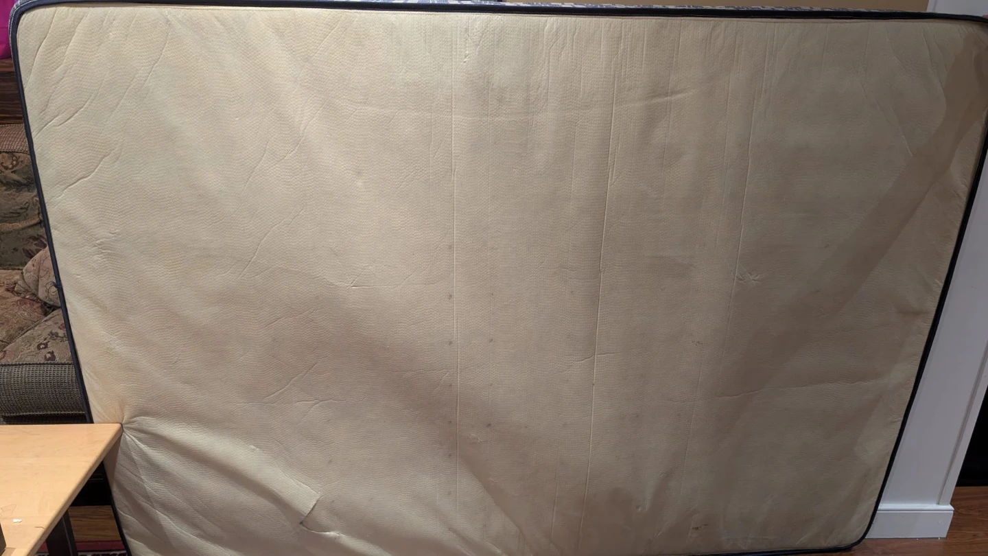 Queen Size Mattress - photo 2