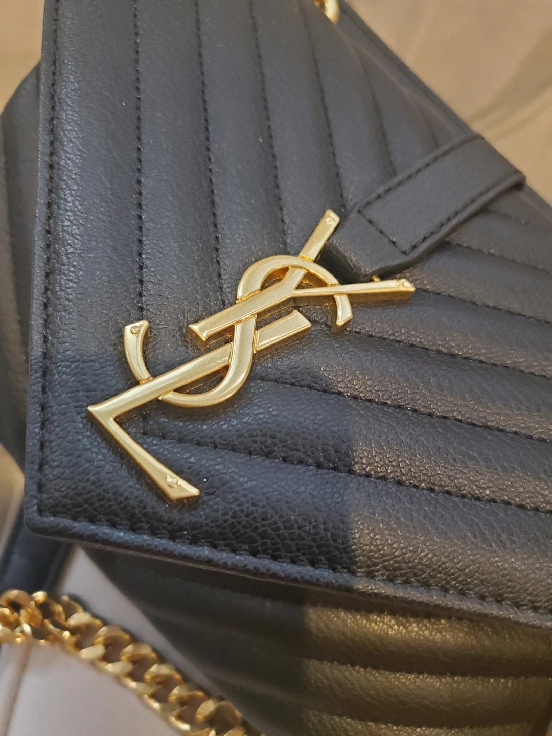 Saint Laurent Black Chevron Leather Shoulder Bag - photo 4
