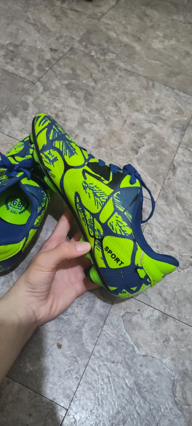 Youth Soccer Cleats - Size 5 - photo 4