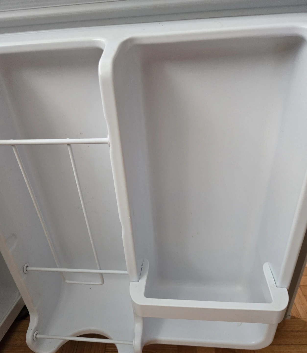 Sunbeam Mini Fridge - photo 3