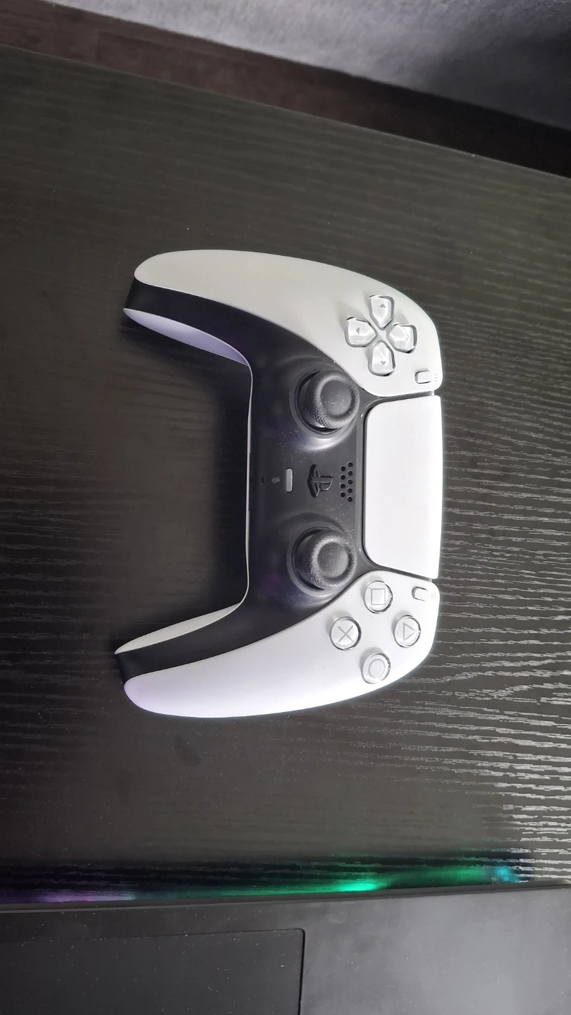 Sony PlayStation 5 DualSense Wireless Controller - photo 3