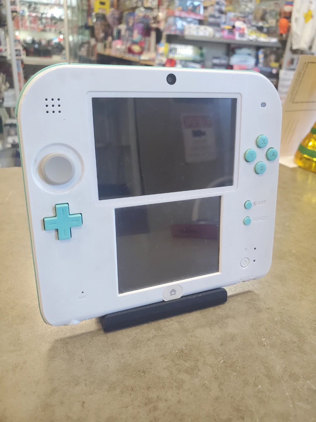 Nintendo 2DS White & Turquoise