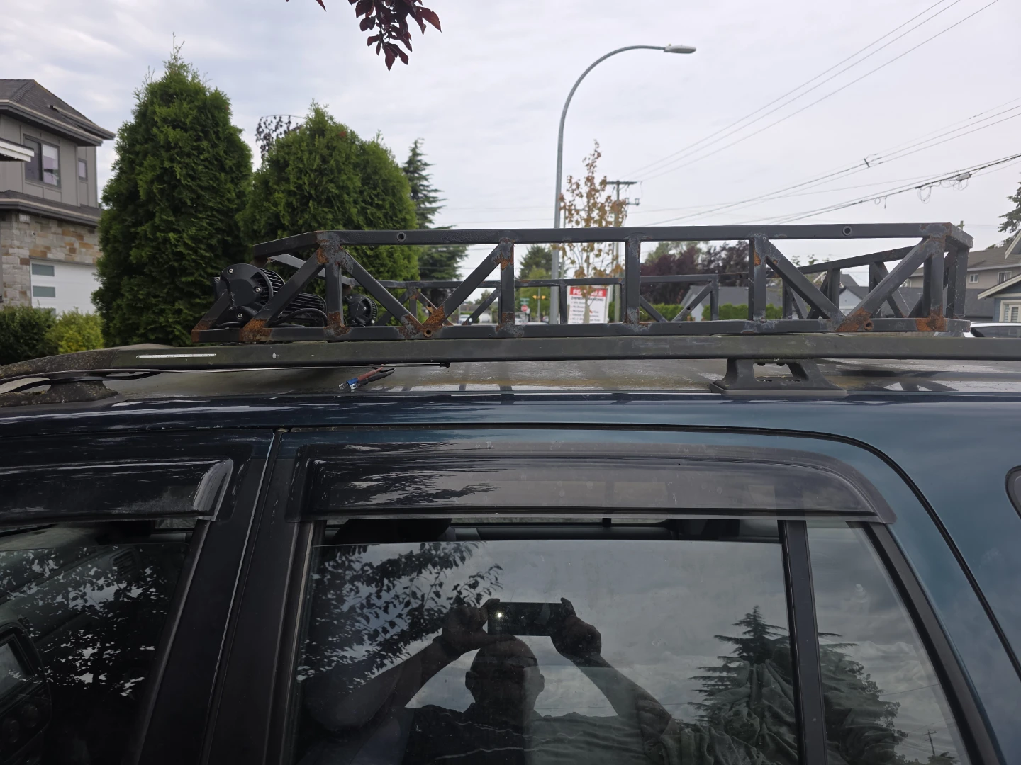 Custom Roof Rack with LED Light Bar and Pod Lights - photo 3