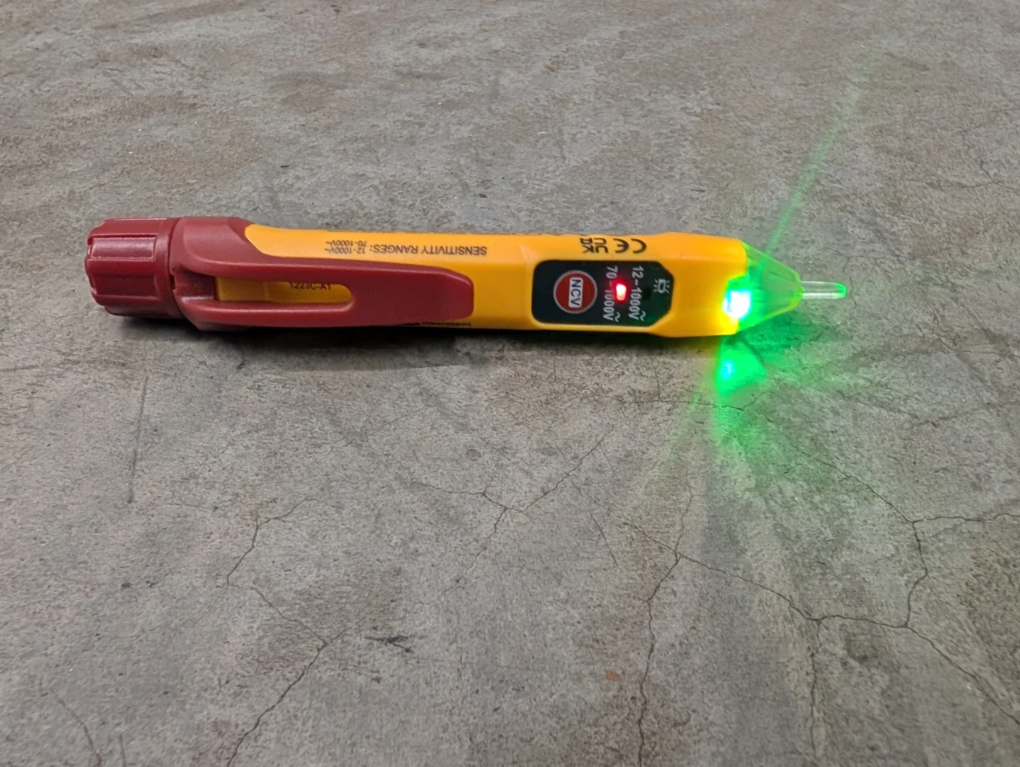 Klein Tools NCVT-2P Dual Range Voltage Tester - photo 2